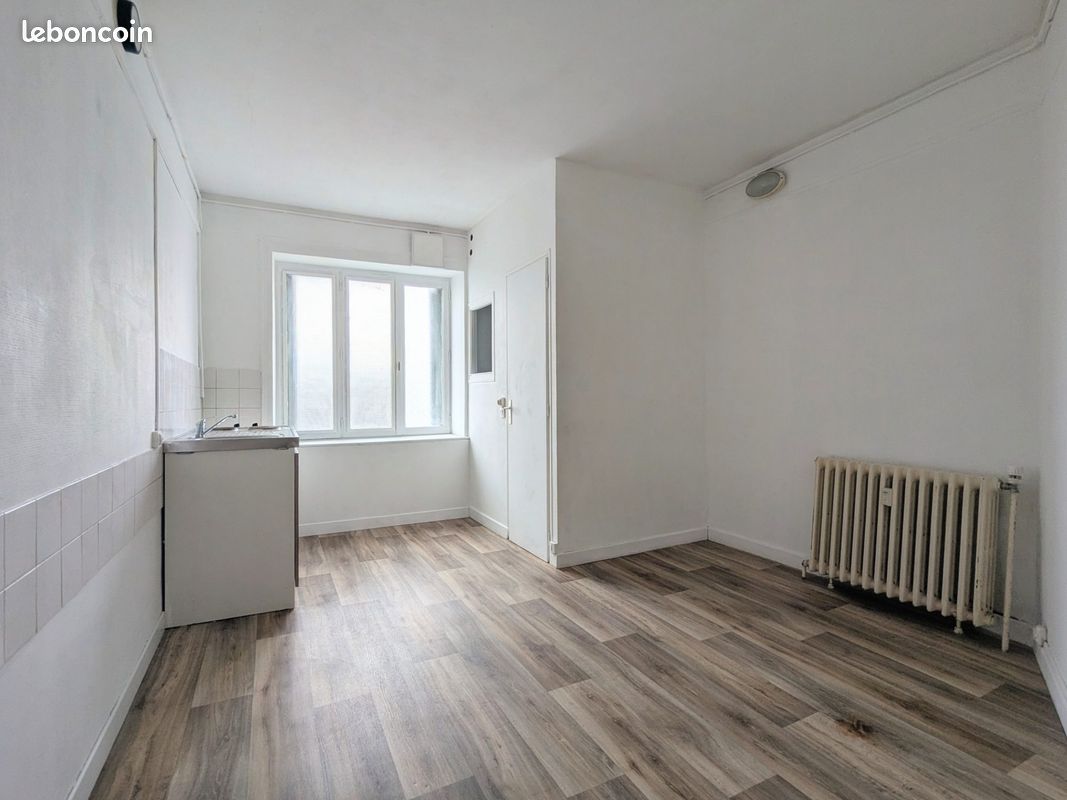 Appartement 1 pièce 15 m² · à Guingamp · 15 m² · 357 €/mois