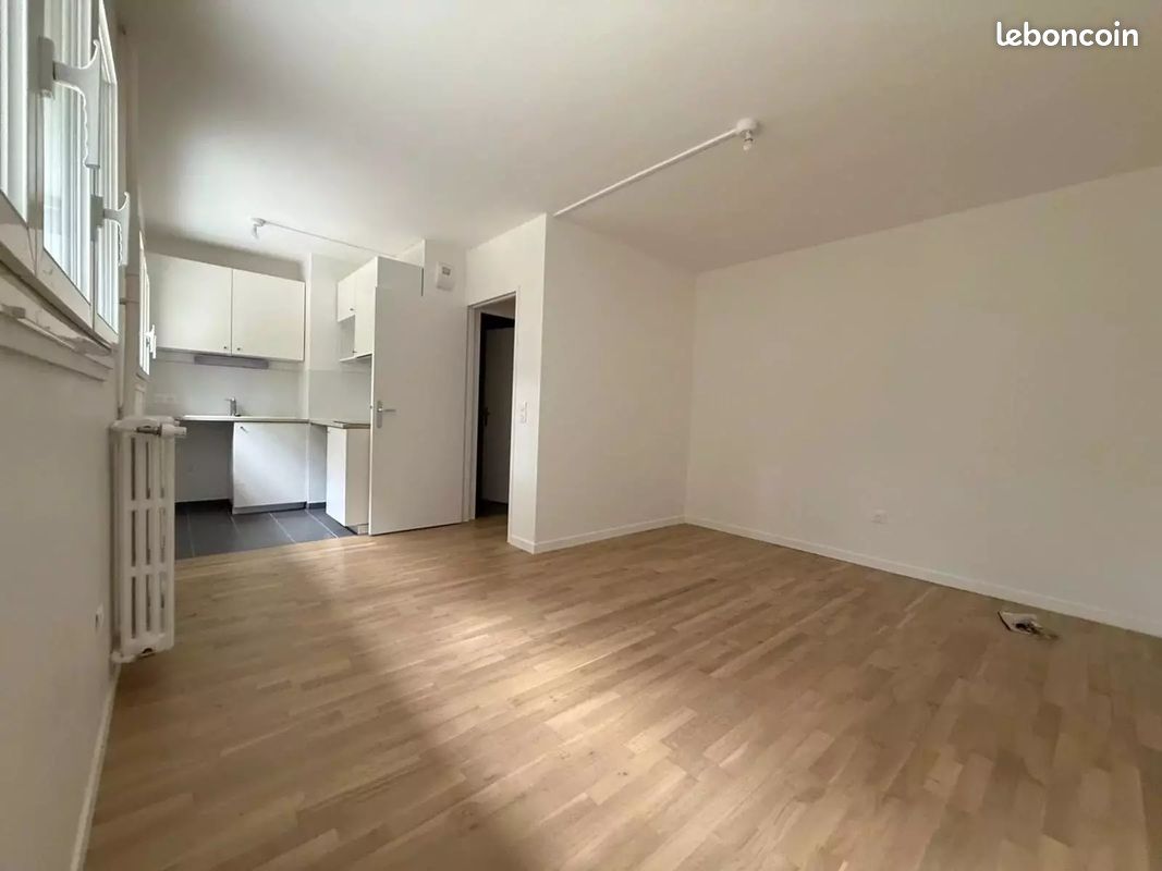 Appartement 1 pièce 20 m² · à Saint-Flour · 20 m² · 325 €