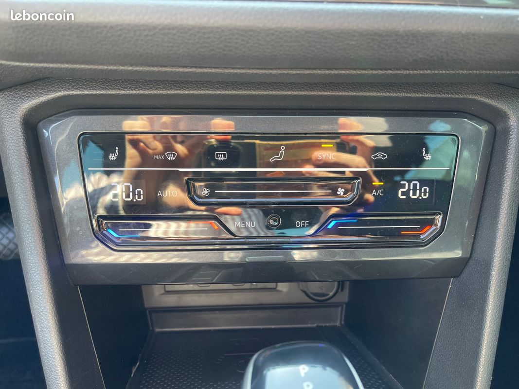 VOLKSWAGEN TIGUAN 2.0 TDI 200 CH ELEGANCE 4MOTION DSG BVa (image 27)