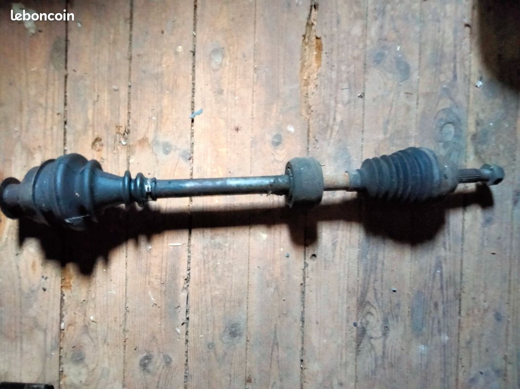 Cardan avant droit Clio 1 essence - Équipement auto