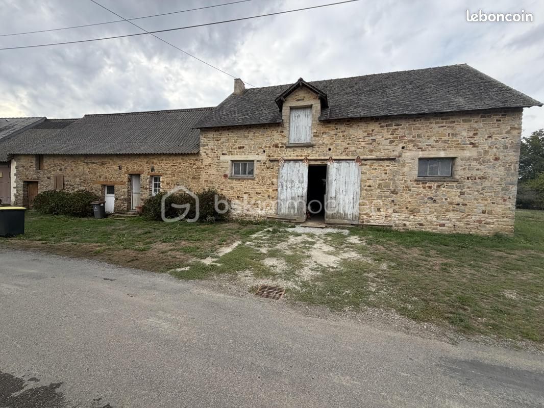 Maison 4 pièces 250 m² · à Teillay · 250 m² · 99 000 €