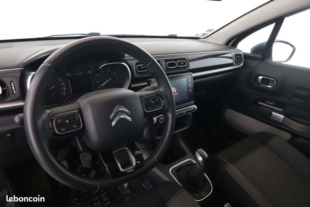 Citroen C3 1.2 PureTech Shine 82 ch (image 6)