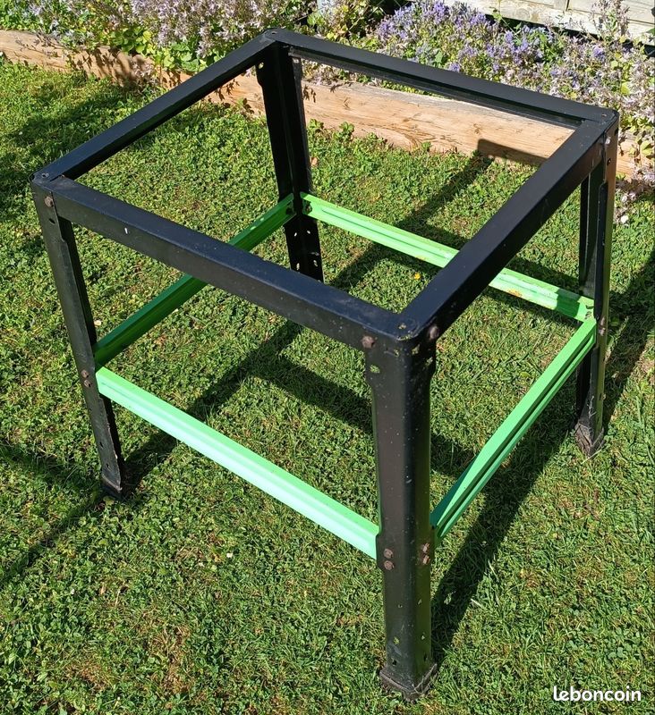Socle de machine-outils (image 1)