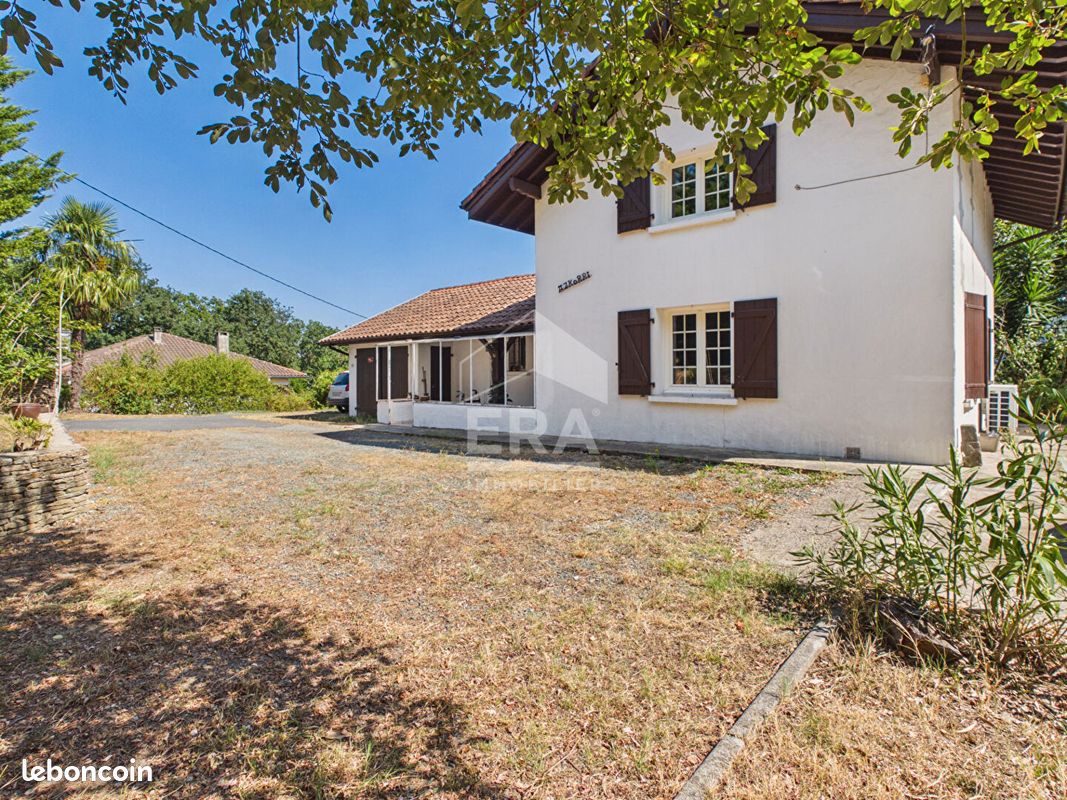 Maison 4 pièces 100 m² · à Hasparren · 100 m² · 371 000 €