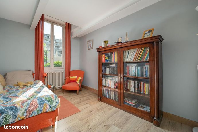 Maison 4 pièces 164 m² — 7