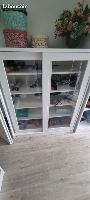 Commode svyde ikea (image 1)