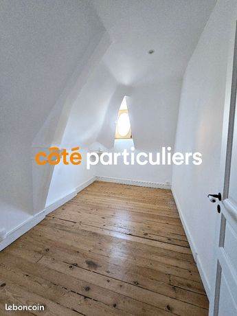 https://img.leboncoin.fr/api/v1/lbcpb1/images/31/09/ef/3109efbe675e9b83185ae7c6838560624001fc8e.jpg?rule=ad-image