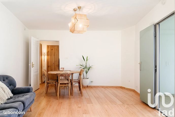 Studio 1 pièce 30 m²