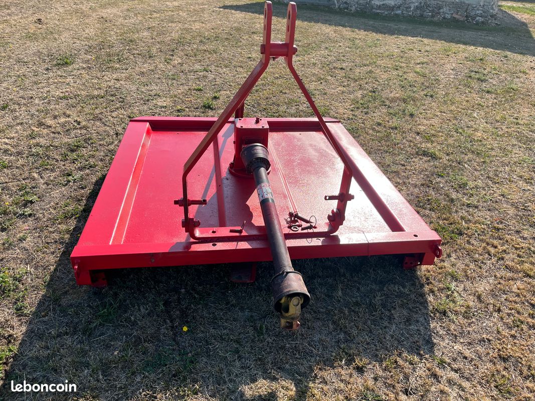 Gyrobroyeur 1m56 DEMIGUEL + cardan - Matériel agricole