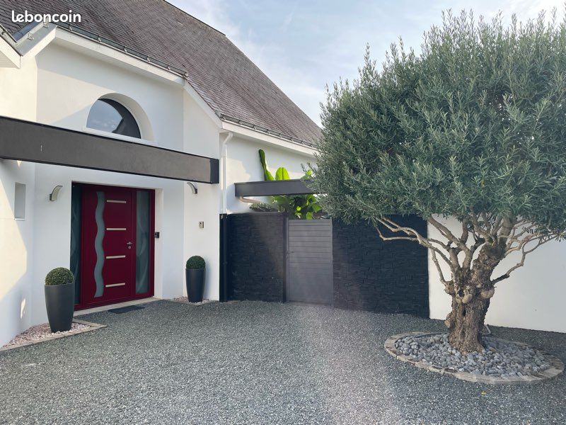 Maison 6 pièces 180 m² · à Montreuil-Juigné · 180 m² · 555 000 €
