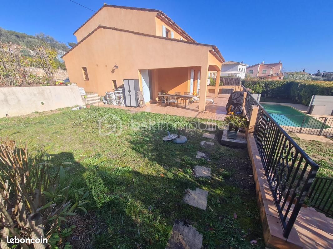 Maison 5 pièces 114 m² · à Vallauris · 114 m² · 629 000 €