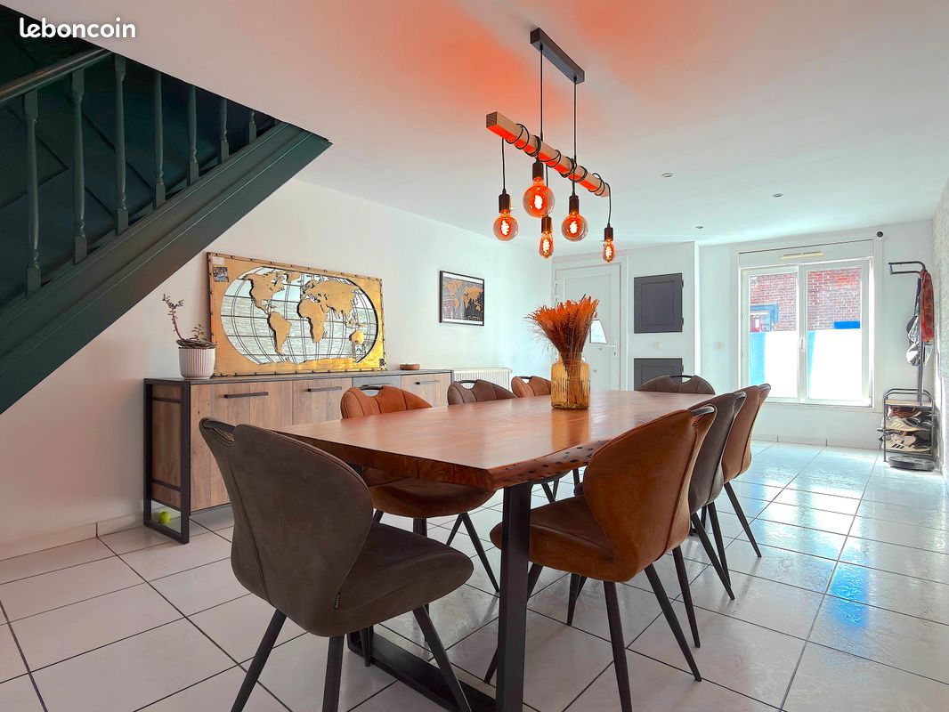 Maison 5 pièces 130 m² · à Neuville-en-Ferrain · 130 m² · 229 000 €