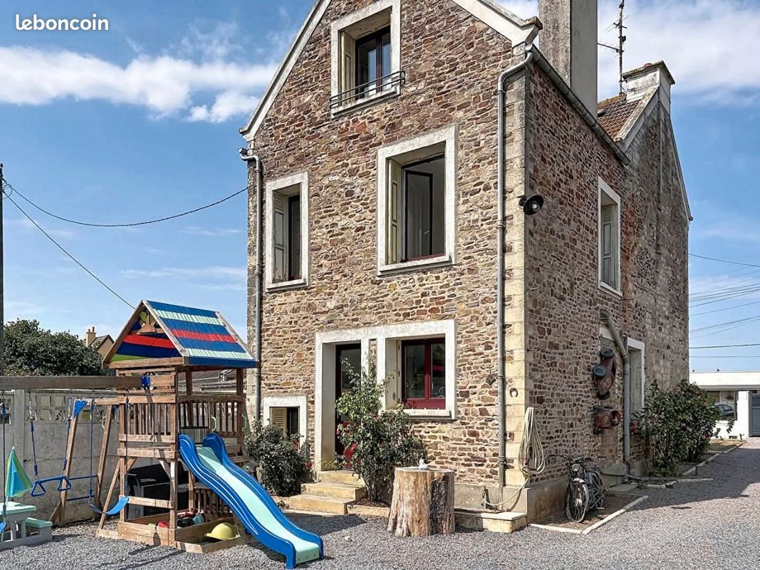 Maison 5 pièces 101 m² · à Saint-Martin-de-May · 101 m² · 270 000 €