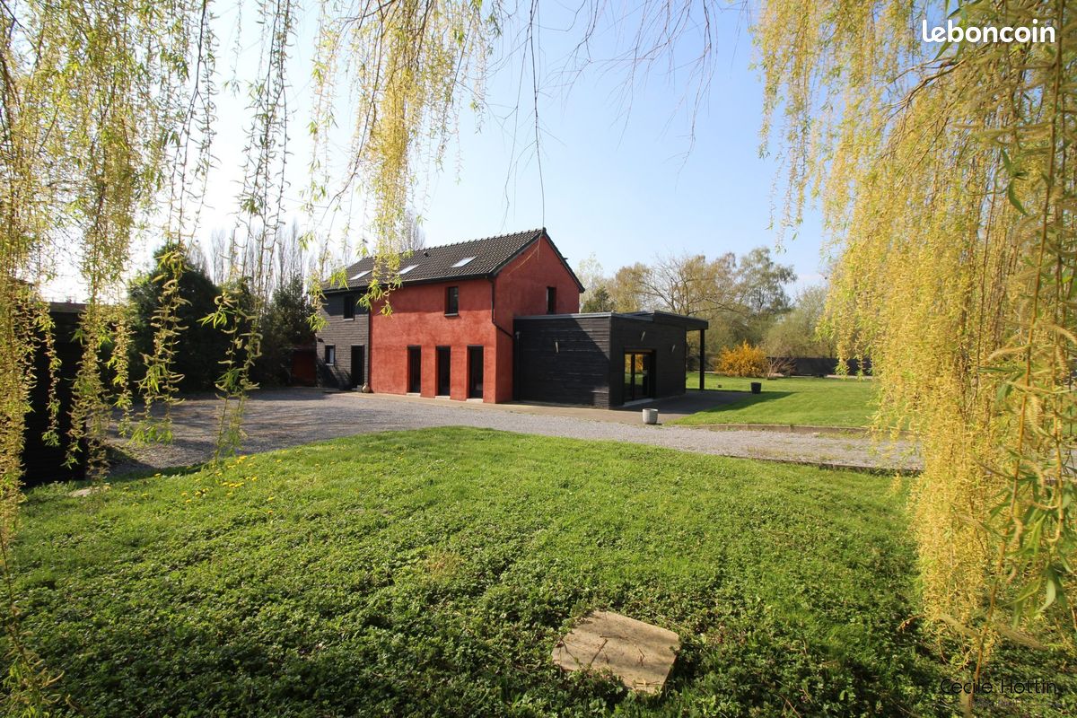 Maison 6 pièces 230 m² · à Wahagnies · 230 m² · 420 000 €