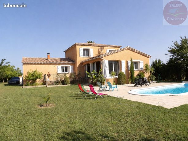 Villa 6 pièces 147 m²
