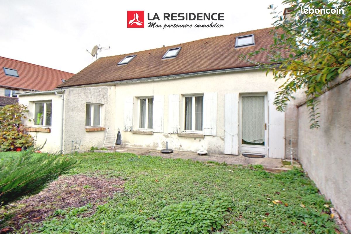 Maison 4 pièces 77 m² · à Longnes · 77 m² · 173 000 €