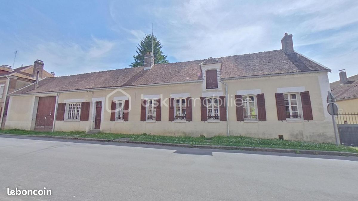 Maison 3 pièces 100 m² · à Courgenay · 100 m² · 99 000 €