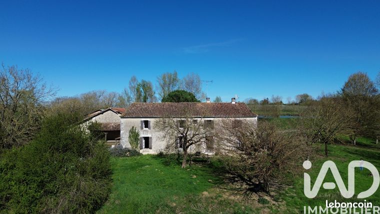 Propriété 8 pièces 181 m²