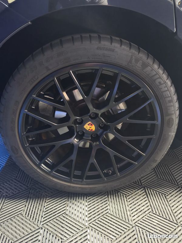 PORSCHE Macan S 3.0 354ch - 2019 - 78 000 km - Suivi complet - Porsche approuved - (image 42)