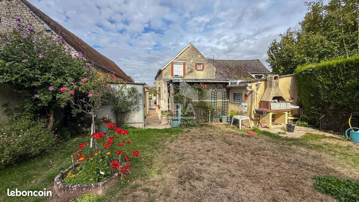 Maison 6 pièces 109 m² · au Thuel · 109 m² · 45 000 €