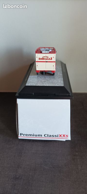 Miniature Dixi-Eillieferwagen Circus Roncalli – PremiumX 1:43 – Occasion