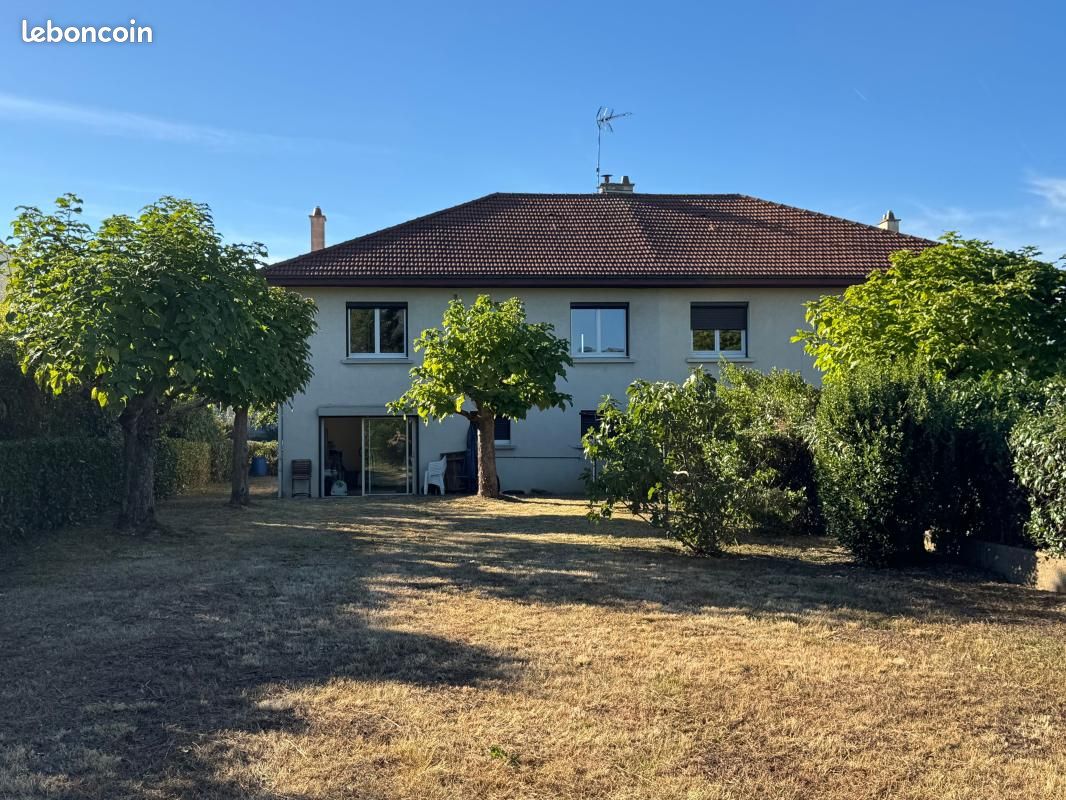 Maison 5 pièces 146 m² · à Viriat · 146 m² · 280 000 €