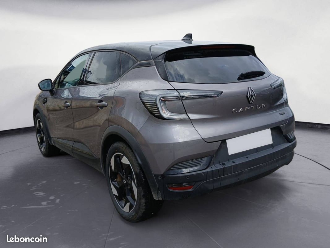 RENAULT Captur E-Tech full hybrid 145 ch Techno (image 3)