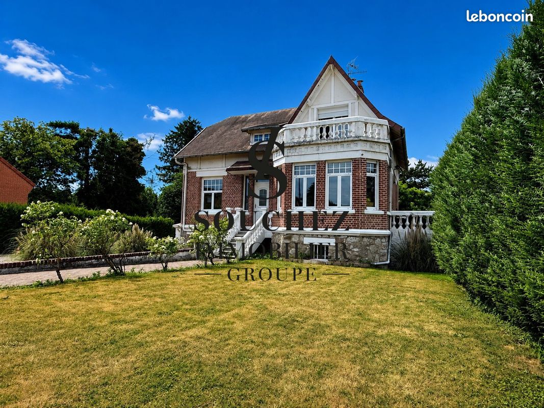 Maison 6 pièces 196 m² · à Beaumetz-lès-Loges · 196 m² · 352 000 €