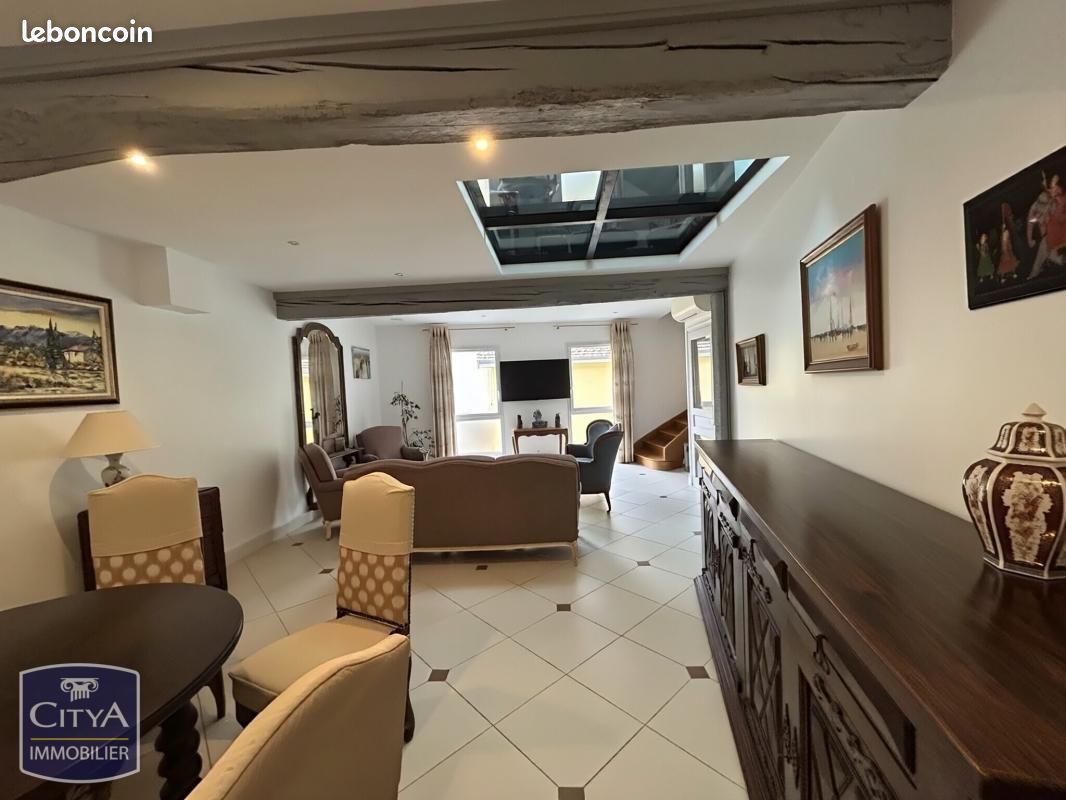 Maison 5 pièces 139 m² · à Meximieux · 139 m² · 672 000 €