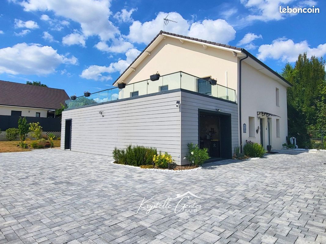 Maison 7 pièces 188 m² · à Dole · 188 m² · 420 000 €