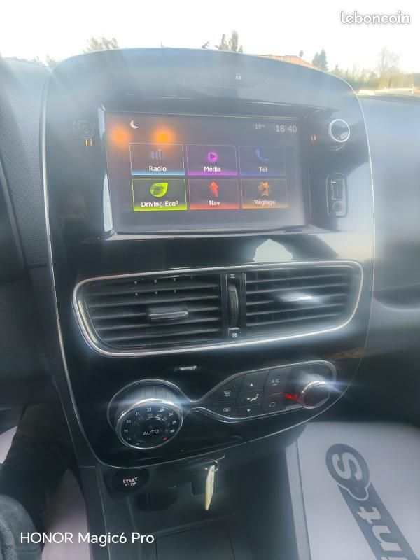 Renault Clio 1.5 DCI 90CH INTENS 5P (image 10)