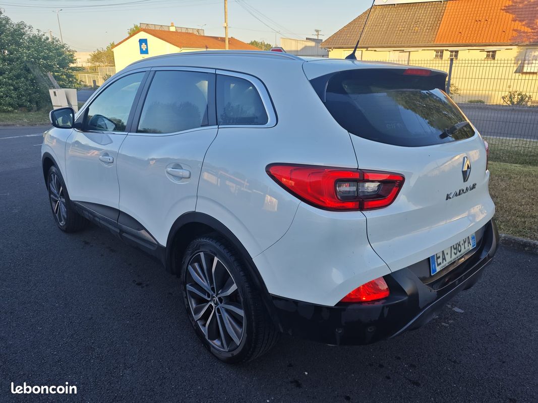 RENAULT Kadjar ANNEE 2016 DIESEL 1.6 dCi 16V FWD 130CV (image 7)