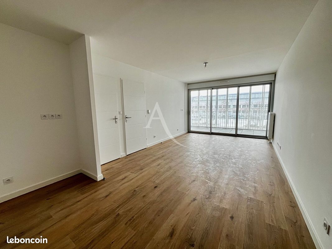 Appartement 2 pièces 52 m² · à Fleury-les-Aubrais · 52 m² · 709 €