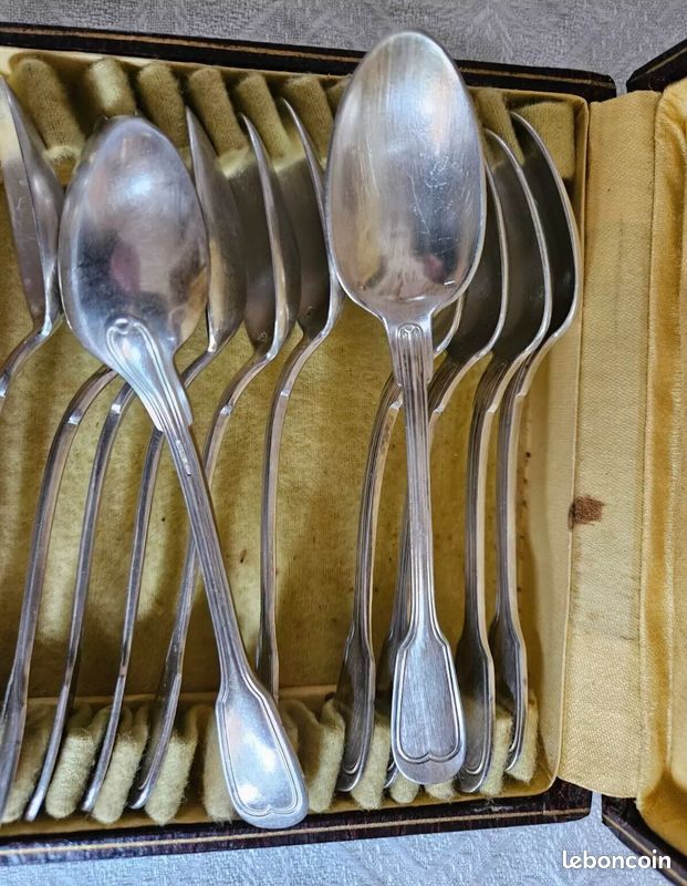 Lot De 12 Cuillères à Dessert En Métal Argenté - Modèle Filet - Occasion