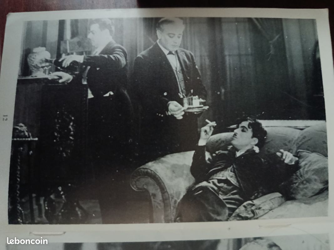 1 livre : "Charlot et la fabulation chaplinesque" de Jean Mitry (image 14)