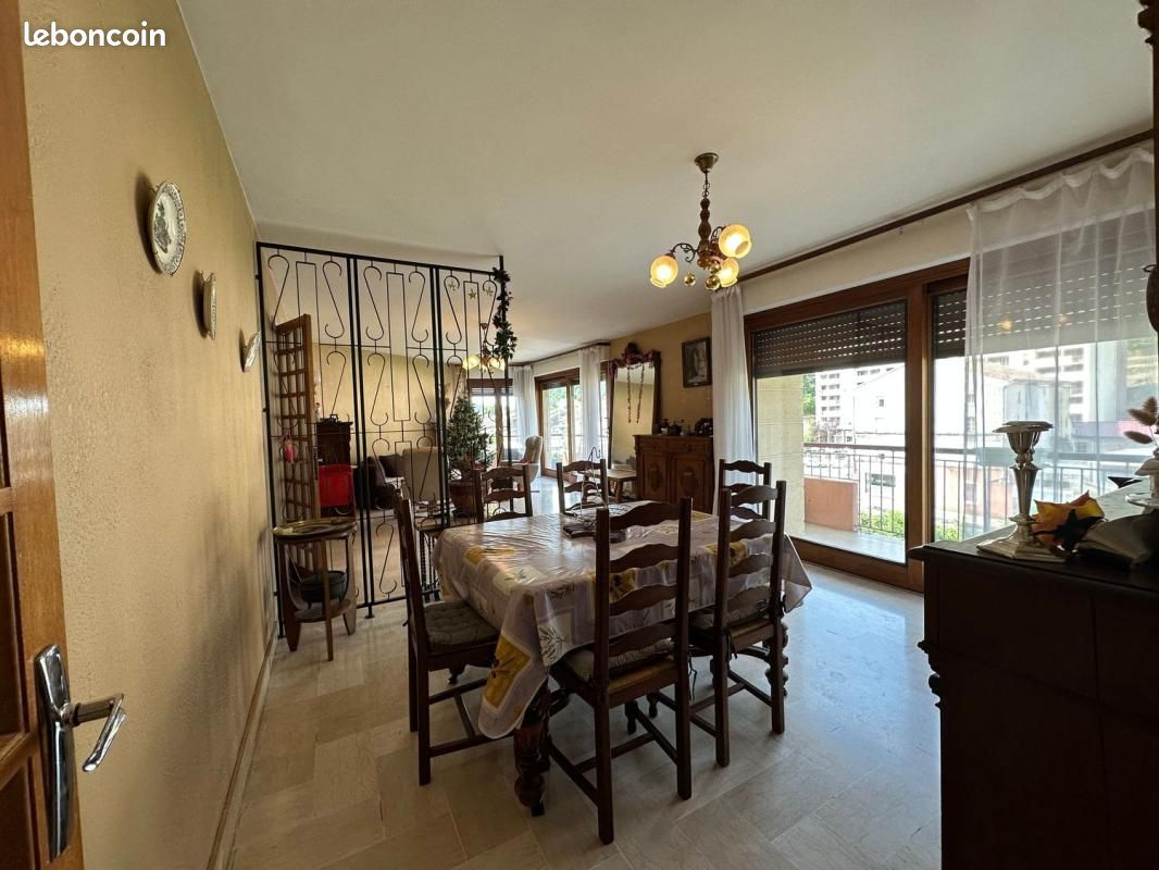 Appartement 4 pièces 86 m² · à Vals-les-Bains · 86 m² · 199 000 €