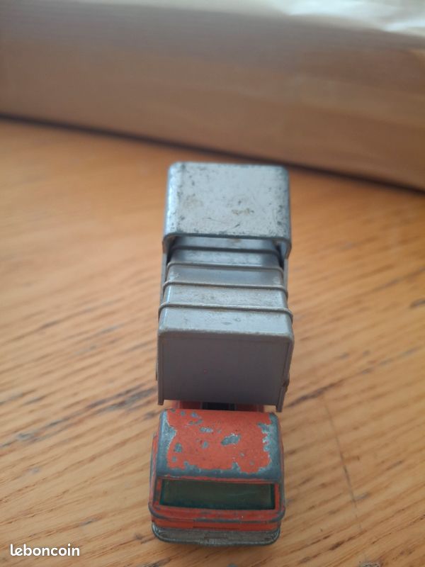 Matchbox Camion Poubelle (image 5)