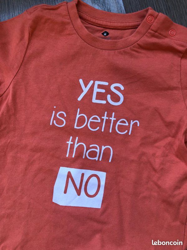 Lot de 4 tee-shirts manches courtes et 1 débardeur 18 mois (image 3)