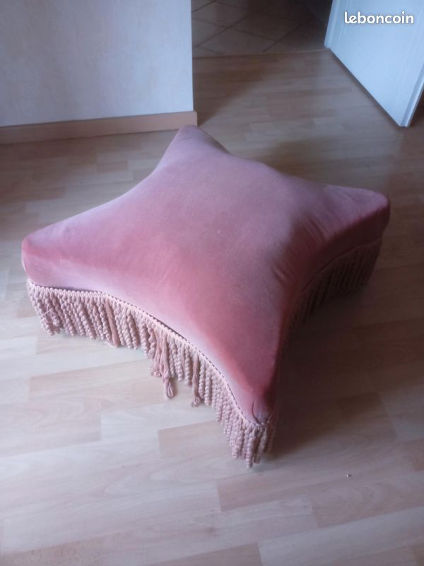 Pouf (image 1)