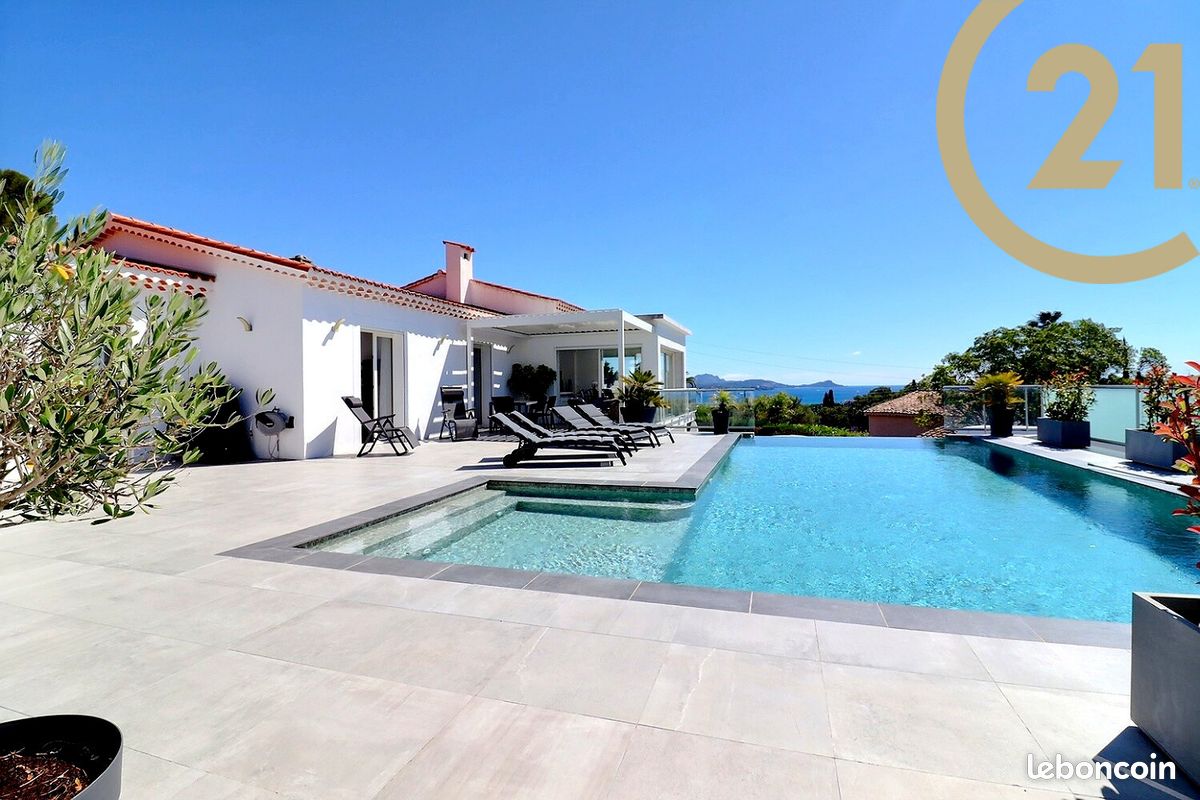 Maison 7 pièces 197 m² · à Fréjus · 197 m² · 1 599 000 €