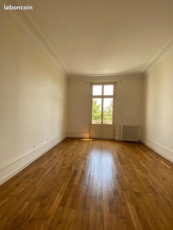 Appartement 4 pièces 119 m² · à Poitiers · 119 m² · 1 350 €/mois