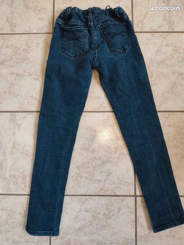 Jean Pour Fille - Taille 10-11 Ans - Neuf Avec étiquettes - Dénim Classique