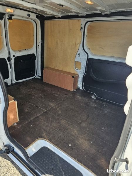 Renault TRAFIC III FG L1H1 1000 1.6 DCI 120CH GRAND CONFORT EURO6 (image 18)