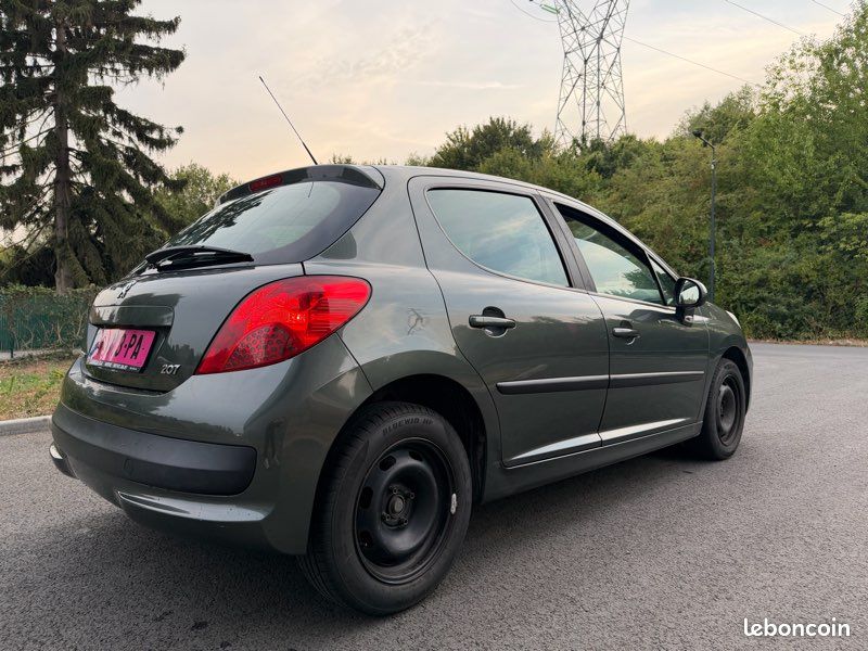 Peugeot 207 (image 3)