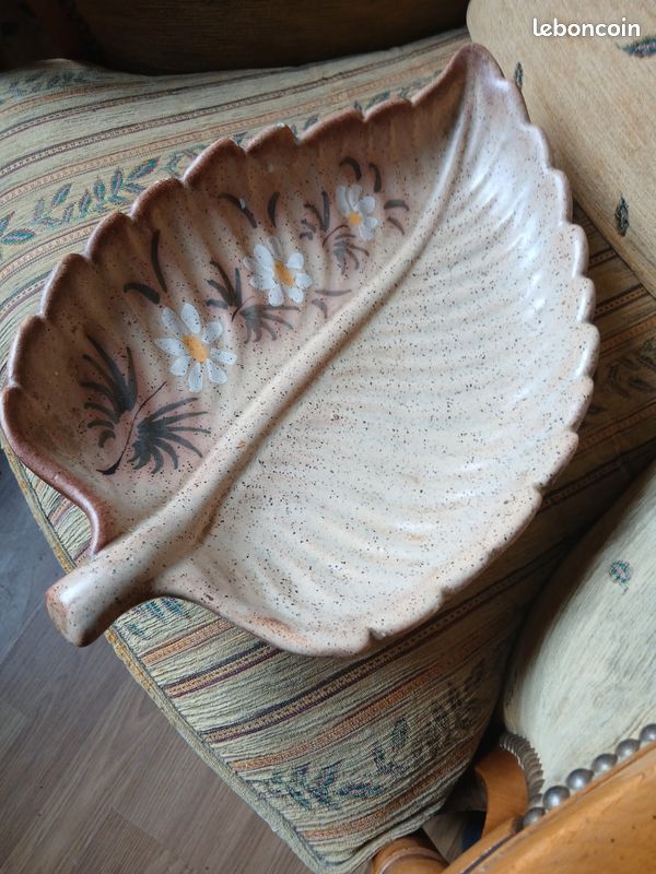 Plat de service artisanal en terre cuite - Arts de la table