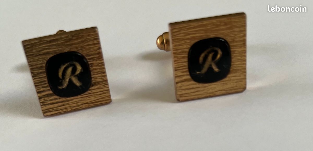 Lot De 2 Boutons De Manchettes Plaqué Or Avec Poinçon - Très Beau Modèle Ancien