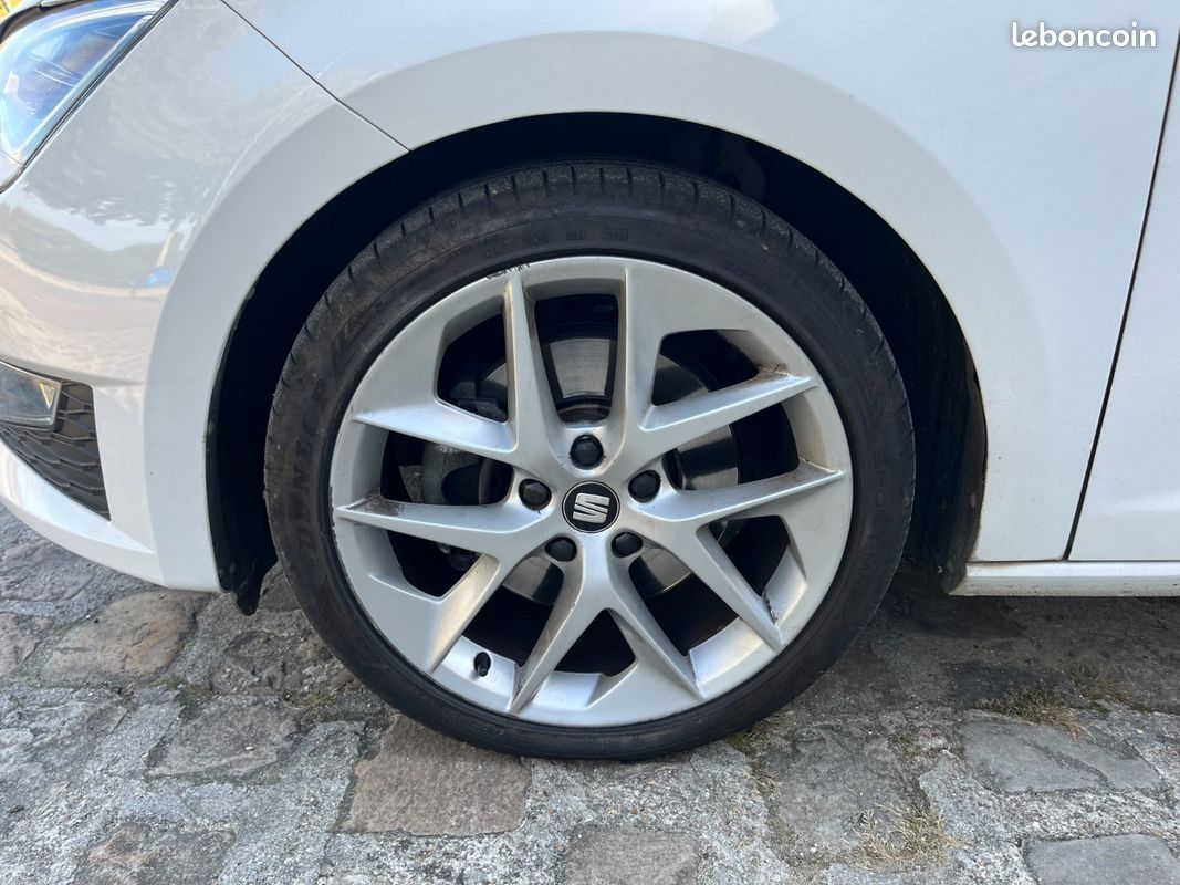 SEAT LEON 1.8 TFSI 180 Start/Stop FR DSG7 / TOIT OUVRANT / FULL ENTRETIENT / FULL LED / JANTES 18 (image 28)
