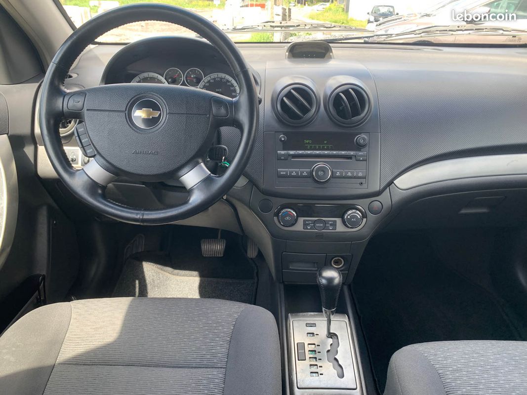 Chevrolet aveo 1.4 lt automatique 2006 (image 9)