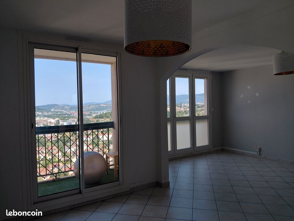 Appartement 4 pièces 83 m² · à Villars · 83 m² · 95 000 €