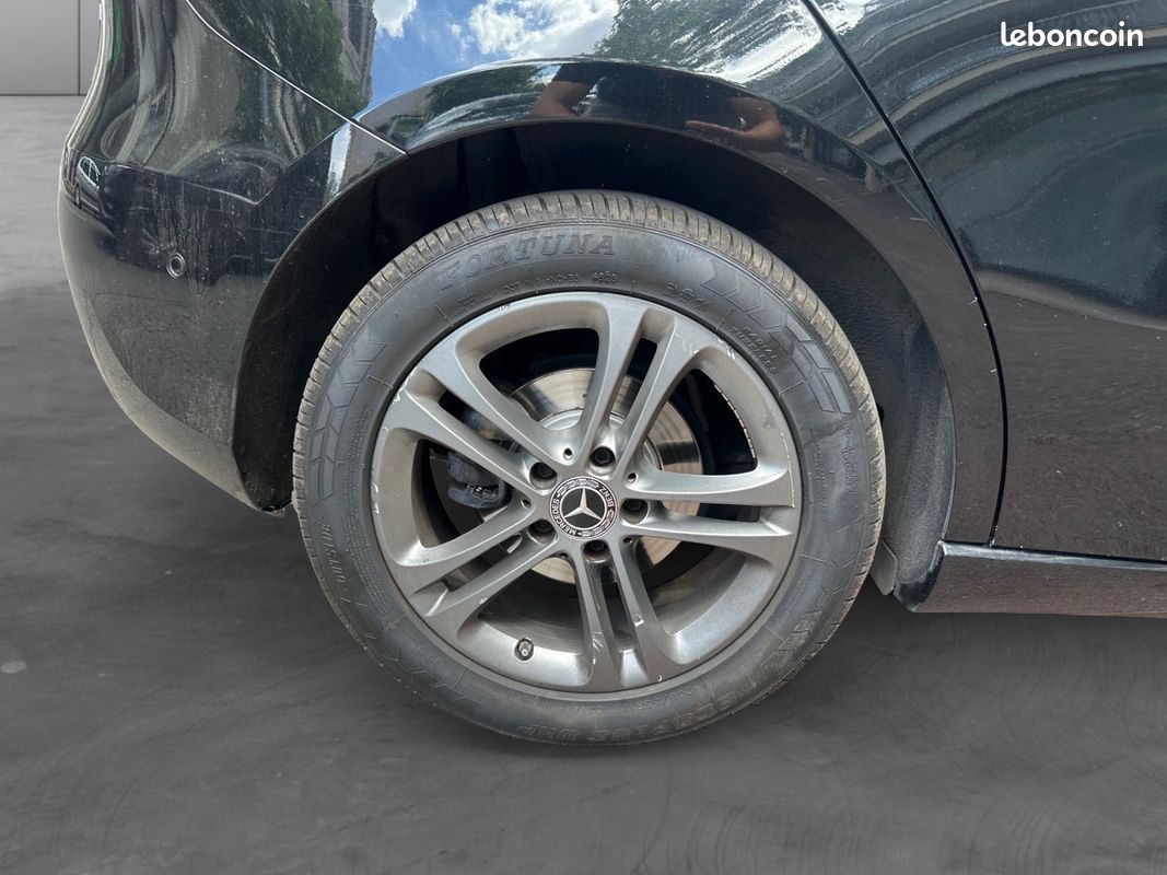 MERCEDES CLASSE A IV A180 D STYLE LINE 7G-DCT 116Ch Entretien complet Mercedes camera de recul Garantie 12 mois (image 18)